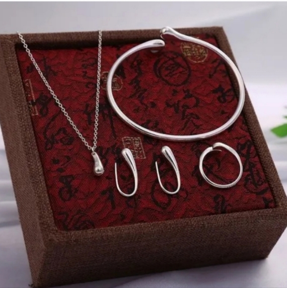 925 Sterling Silver Waterdrop Jewelry Set Bracelet Necklace Earrings and Ring - Picture 7 of 16